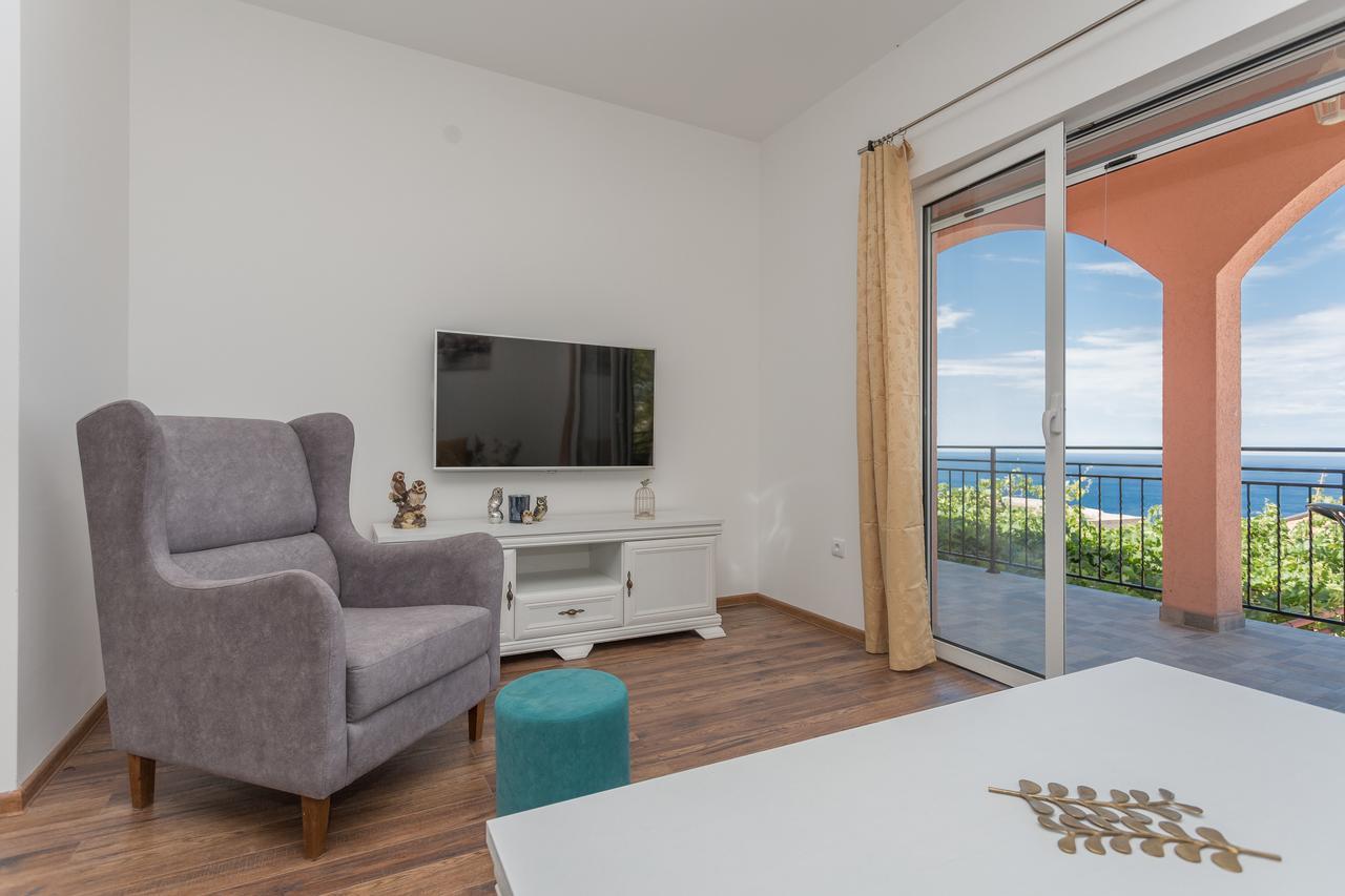 Apartments Natasa Sveti Stefan Eksteriør billede